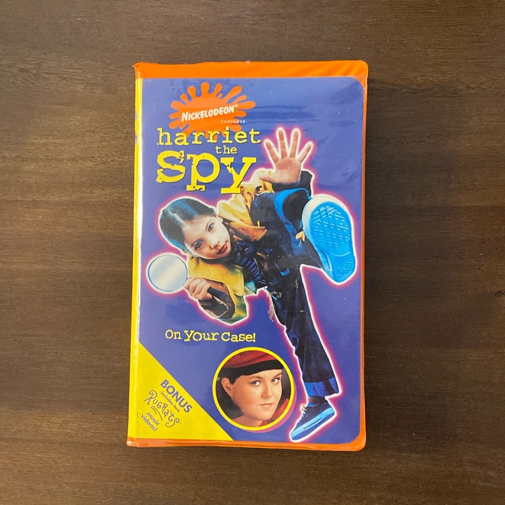 Harriet the Spy On Your Case! VHS (Bonus Includes Two Rugrats Music Videos) 1996